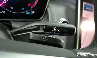 Mercedes-Benz GLC-Class 2024 2.0 гидро в Москве № 1146963, миниатюра 9