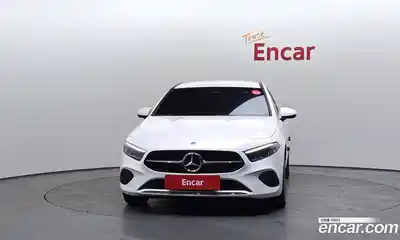 Mercedes-Benz A-Class 2024 2.0 гидро в Москве № 1146988, миниатюра 3