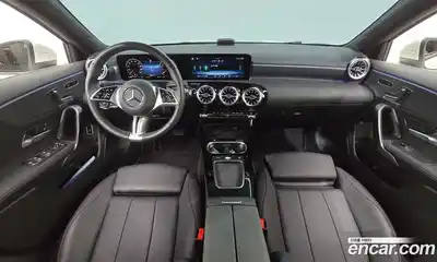 Mercedes-Benz A-Class 2024 2.0 гидро в Москве № 1146988, миниатюра 7