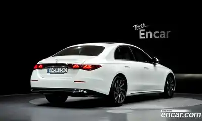 Mercedes-Benz E-Class 2025 2.0 гидро в Москве № 1146999, миниатюра 2
