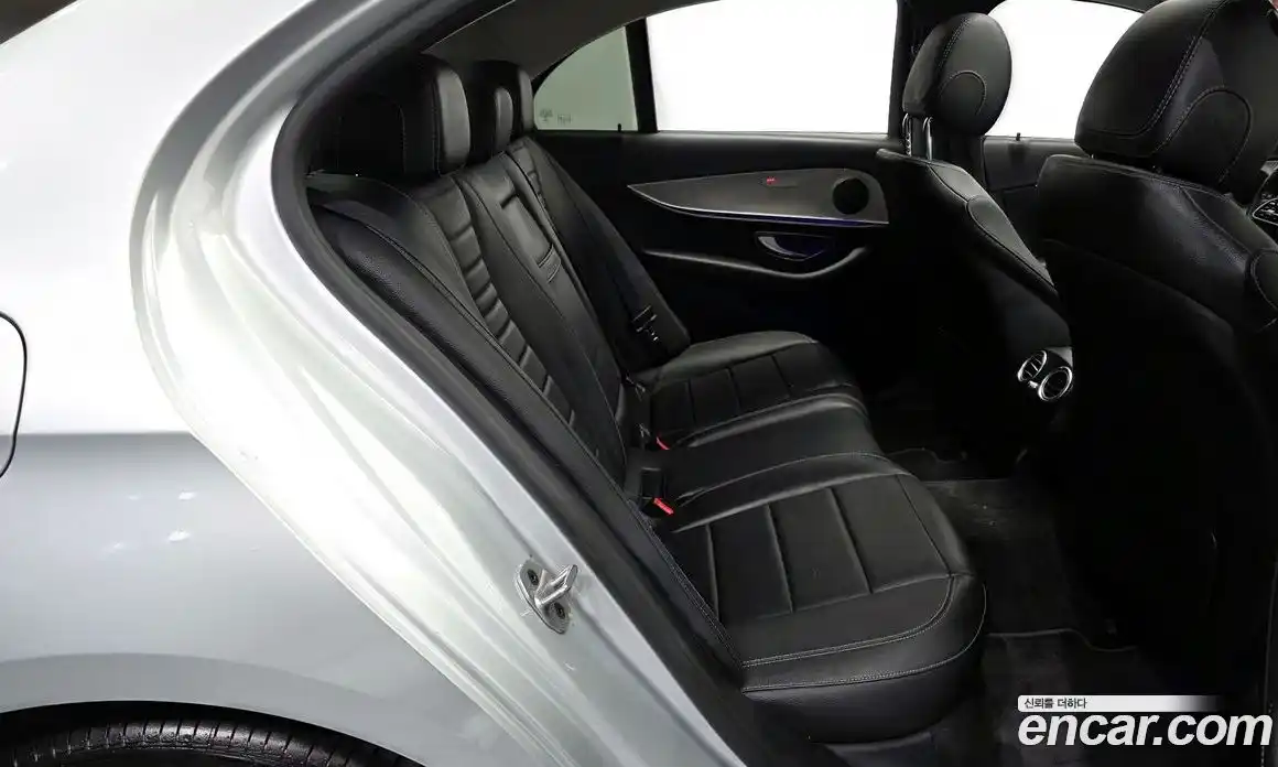 Mercedes-Benz E-Class 2019 2.0 гидро, фото 12