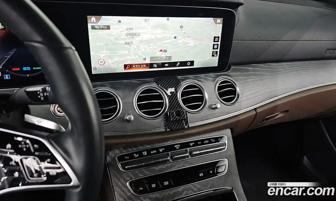 Mercedes-Benz E-Class 2022 2.0 гидро, фото 16