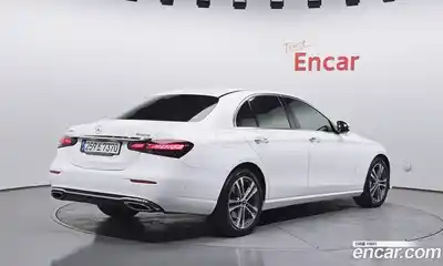 Mercedes-Benz E-Class 2022 2.0 гидро, миниатюра 2