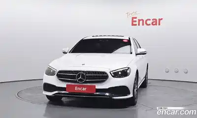 Mercedes-Benz E-Class 2022 2.0 гидро, миниатюра 3