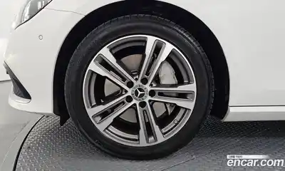 Mercedes-Benz E-Class 2022 2.0 гидро, миниатюра 5