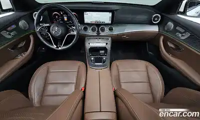 Mercedes-Benz E-Class 2022 2.0 гидро, миниатюра 7