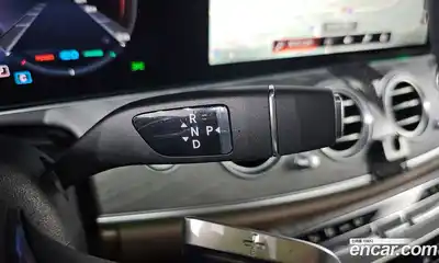 Mercedes-Benz E-Class 2022 2.0 гидро, миниатюра 9