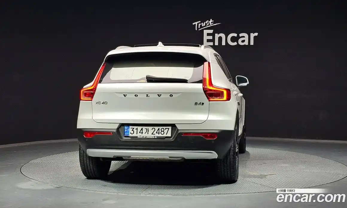 Volvo XC40 2020 2.0 гидро в Москве № 1149100, фото 4