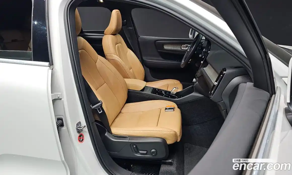 Volvo XC40 2020 2.0 гидро в Москве № 1149100, фото 10