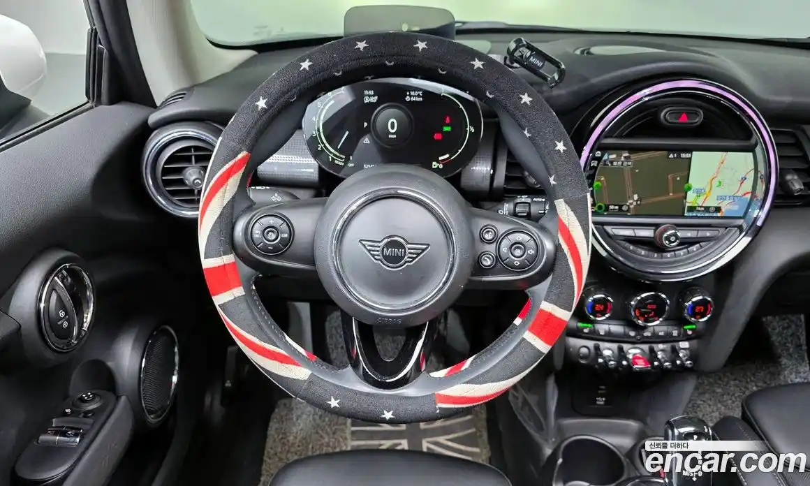 Mini Cooper 2021 1.5 гидро в Москве № 1149775, фото 13