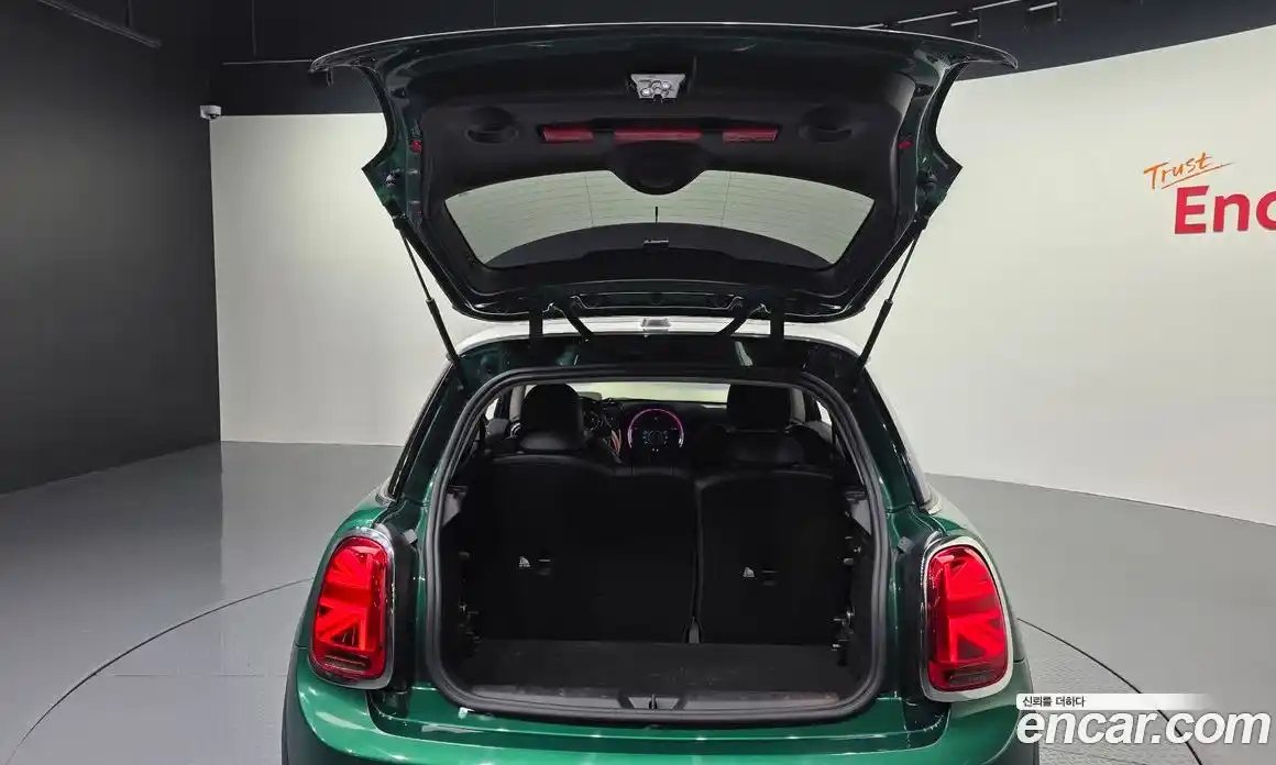 Mini Cooper 2021 1.5 гидро в Москве № 1149775, фото 20