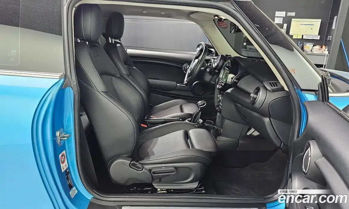 Mini Cooper 2017 1.5 гидро в Москве № 1149861, фото 11