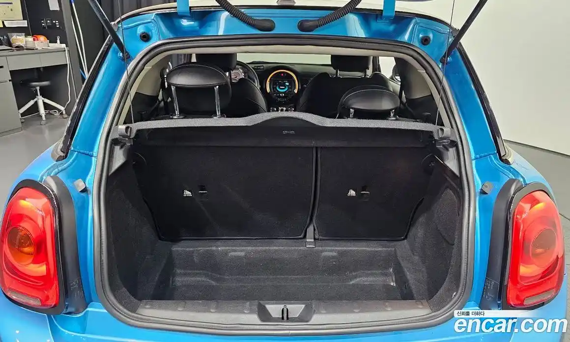 Mini Cooper 2017 1.5 гидро в Москве № 1149861, фото 20