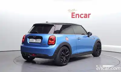 Mini Cooper 2017 1.5 гидро в Москве № 1149861, миниатюра 2