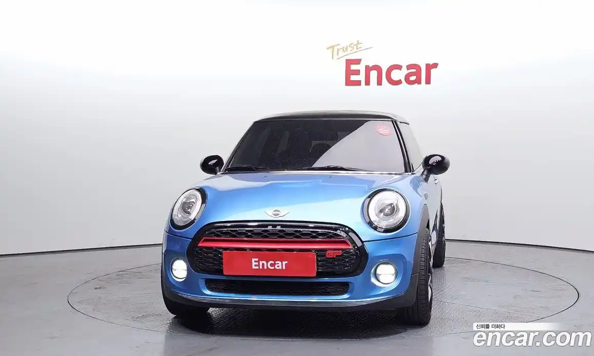 Mini Cooper 2017 1.5 гидро в Москве № 1149861, фото 3