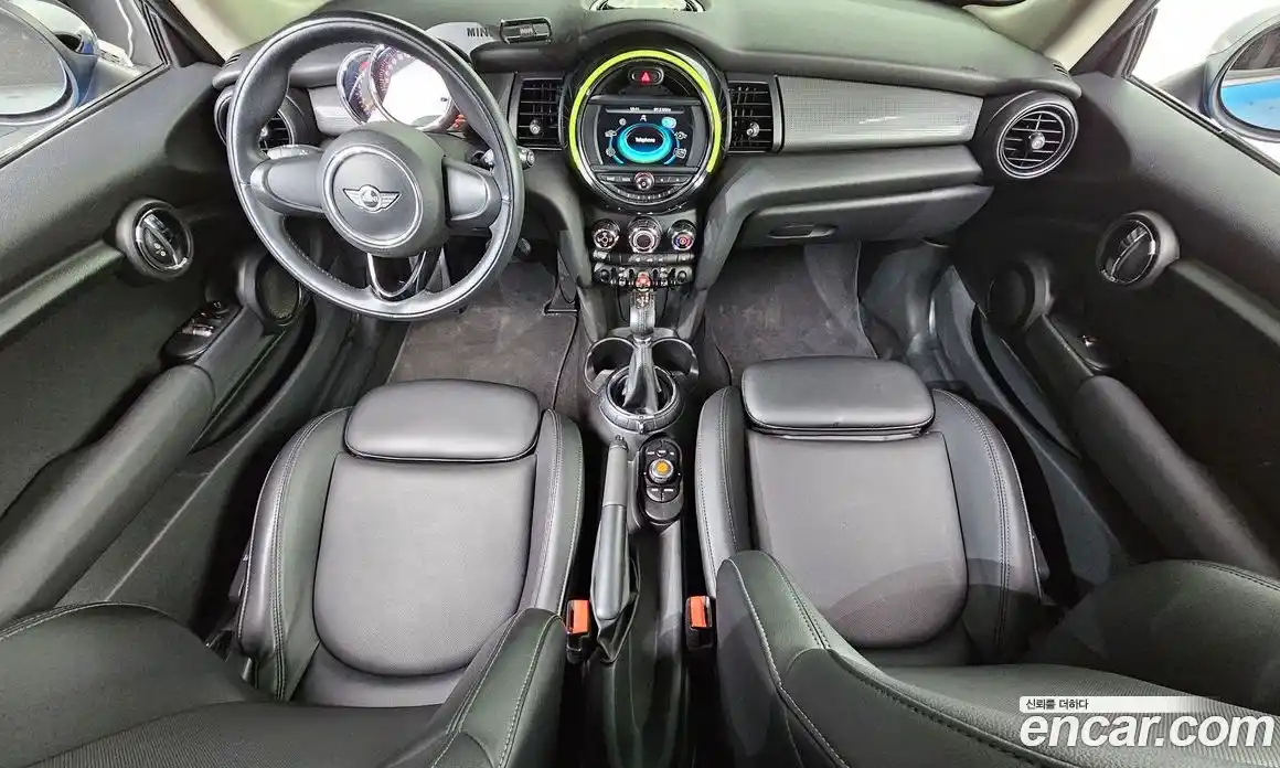 Mini Cooper 2017 1.5 гидро в Москве № 1149861, фото 7