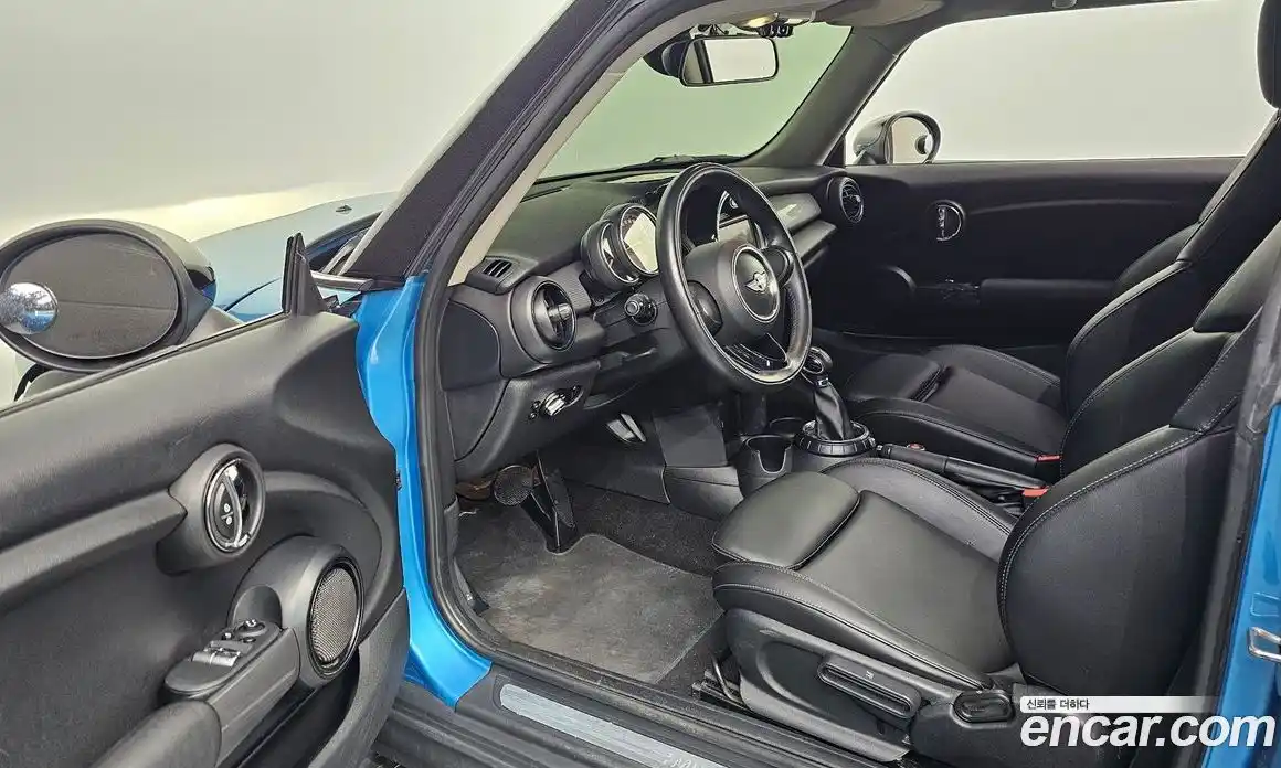 Mini Cooper 2017 1.5 гидро в Москве № 1149861, фото 10