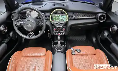 Mini Cooper Convertible 2019 2.0 гидро в Москве № 1149942, миниатюра 7
