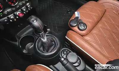 Mini Cooper Convertible 2019 2.0 гидро в Москве № 1149942, миниатюра 9