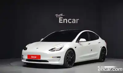 Tesla Model 3, 2022