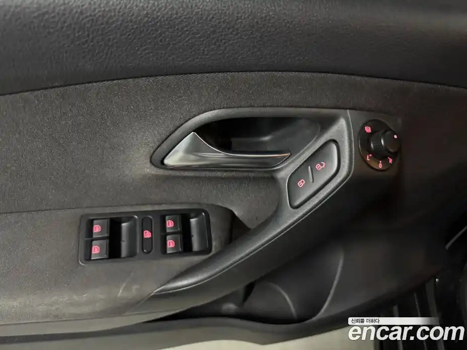 Volkswagen Polo 2013 1.6 гидро в Москве № 1151413, фото 11
