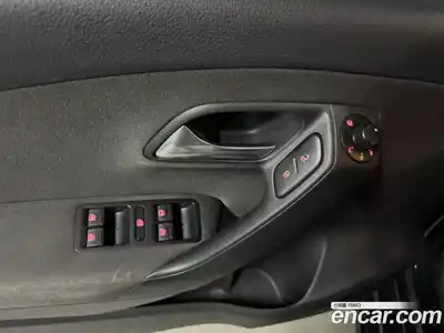 Volkswagen Polo 2013 1.6 гидро в Москве № 1151413, миниатюра 11