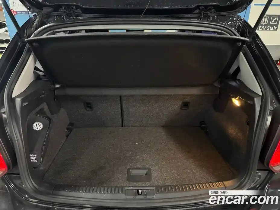 Volkswagen Polo 2013 1.6 гидро в Москве № 1151413, фото 19