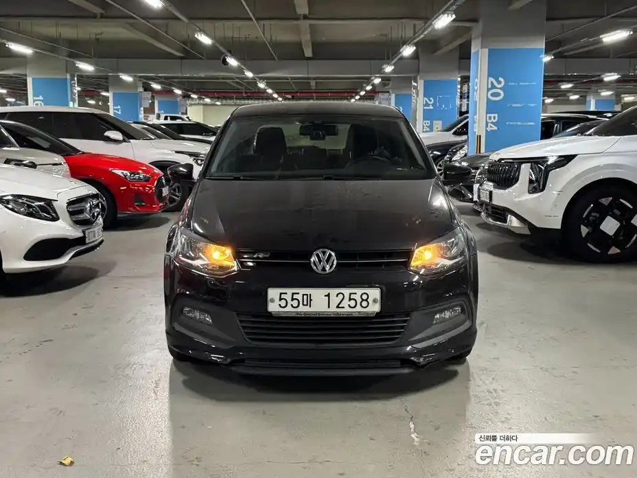 Volkswagen Polo 2013 1.6 гидро в Москве № 1151413, фото 3