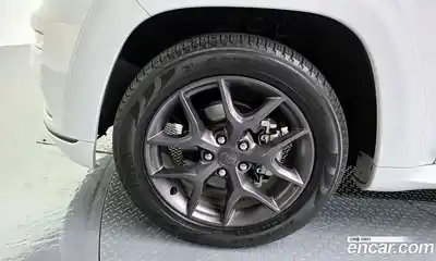 Jeep Cherokee 2020 3.6 гидро в Москве № 1151518, миниатюра 5