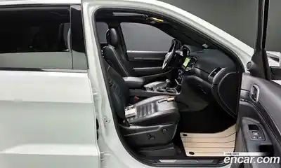 Jeep Cherokee 2020 3.6 гидро в Москве № 1151518, миниатюра 10