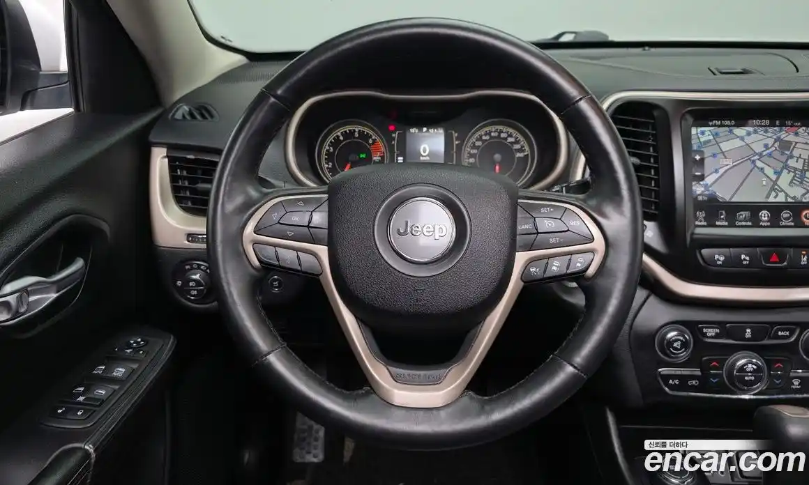 Jeep Cherokee 2016 2.4 гидро в Москве № 1151693, фото 13