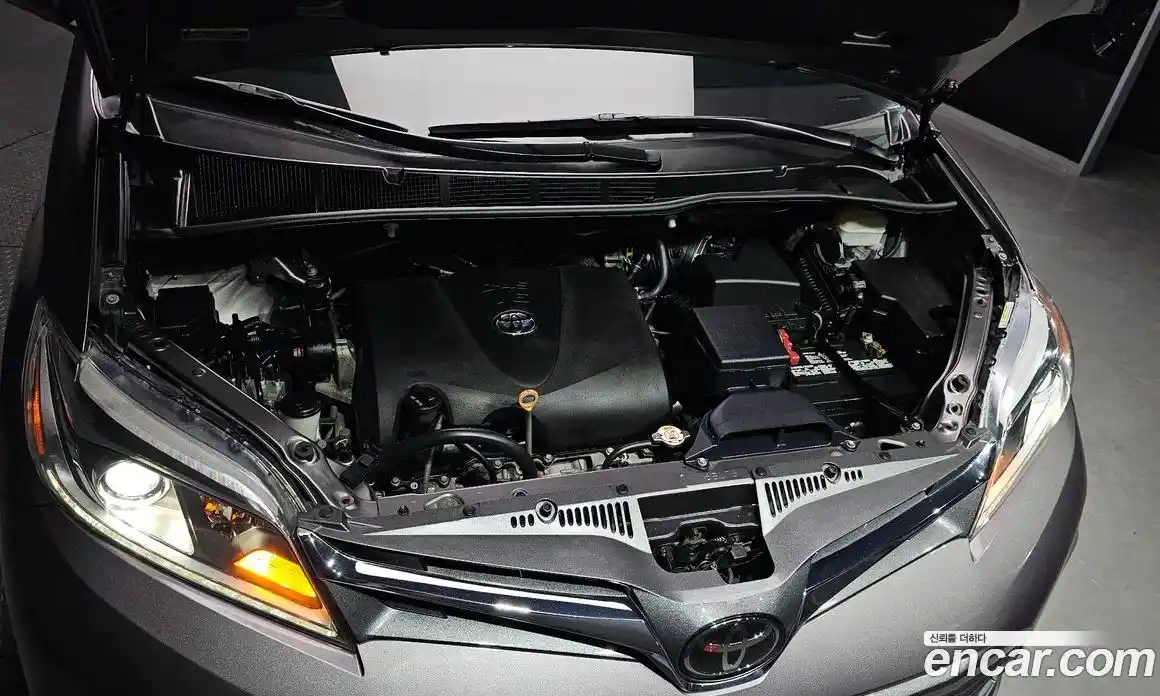Toyota Sienna 2020 3.5 гидро в Москве № 1151709, фото 6