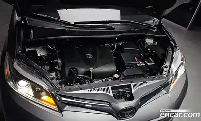 Toyota Sienna 2020 3.5 гидро в Москве № 1151709, миниатюра 6