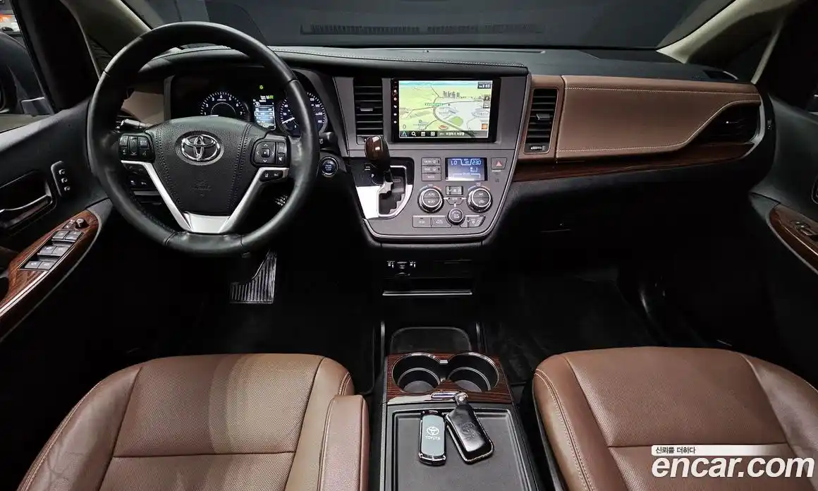 Toyota Sienna 2020 3.5 гидро в Москве № 1151709, фото 7