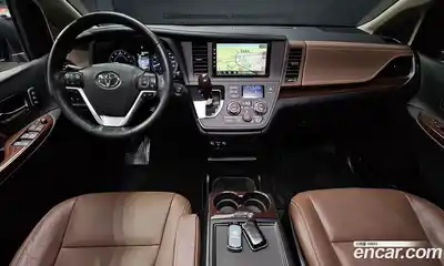 Toyota Sienna 2020 3.5 гидро в Москве № 1151709, миниатюра 7