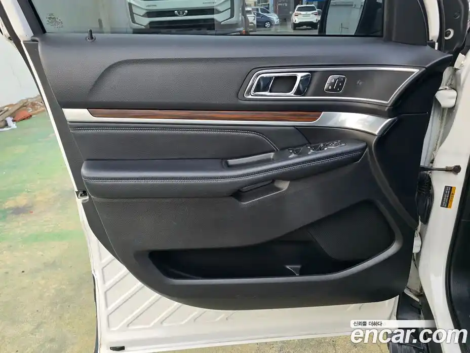 Ford Explorer 2017 2.3 гидро в Москве № 1152175, фото 10