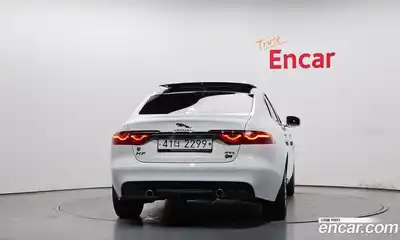 Jaguar XF 2018 2.0 гидро в Москве № 1152526, миниатюра 4