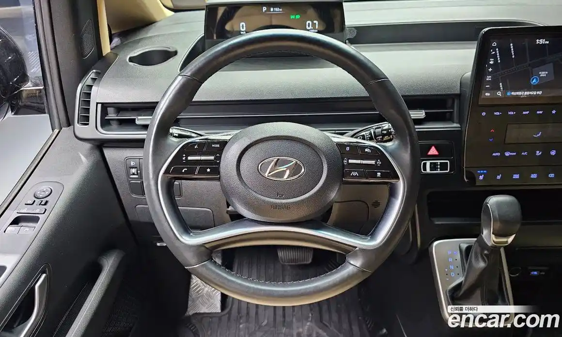 Hyundai Staria 2023 2.2 Автомат в Москве № 1154558, фото 13