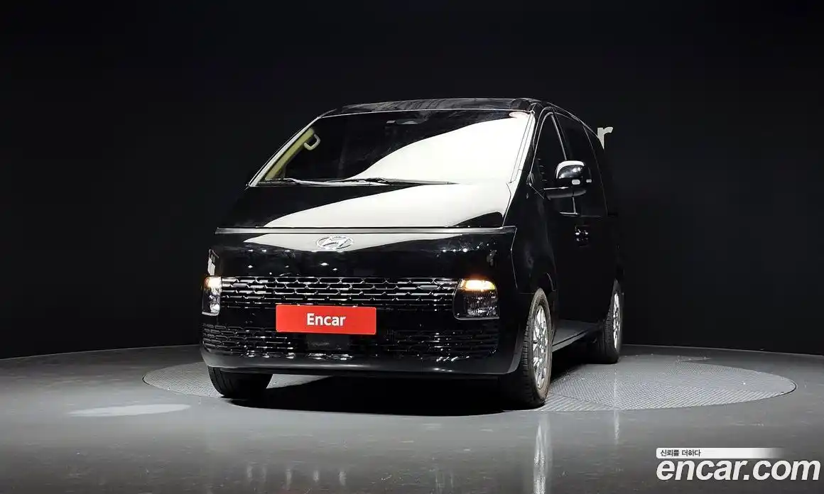 Hyundai Staria 2023 2.2 Автомат в Москве № 1154558, фото 3