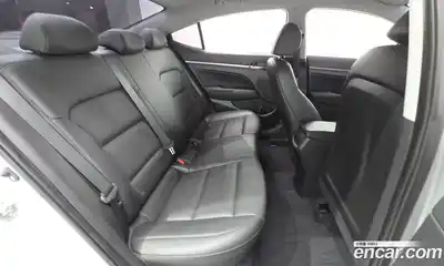 Hyundai Avante 2016 1.6 Автомат в Москве № 1154774, миниатюра 12