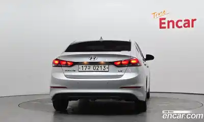 Hyundai Avante 2016 1.6 Автомат в Москве № 1154774, миниатюра 4