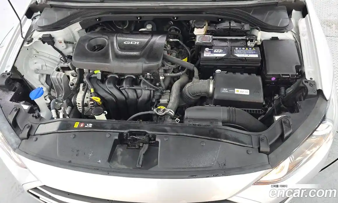 Hyundai Avante 2016 1.6 Автомат в Москве № 1154774, фото 6