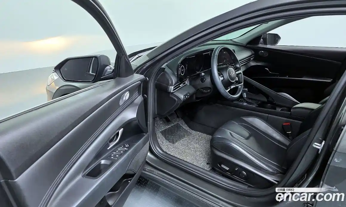 Hyundai Avante 2020 1.6 Автомат в Москве № 1154860, фото 11