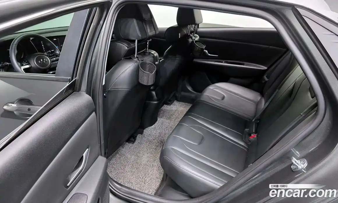 Hyundai Avante 2020 1.6 Автомат в Москве № 1154860, фото 12