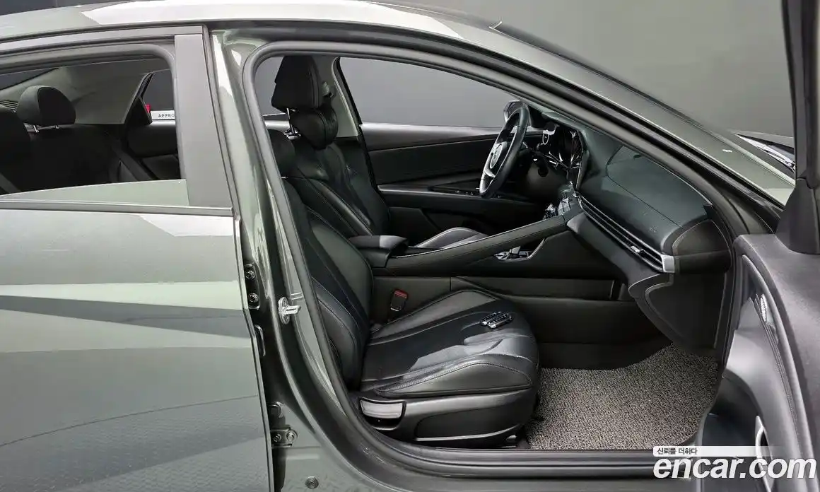 Hyundai Avante 2020 1.6 Автомат в Москве № 1154860, фото 10