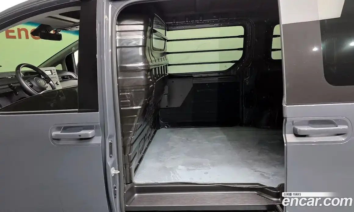 Hyundai Staria 2025 2.2 Автомат в Москве № 1154926, фото 12