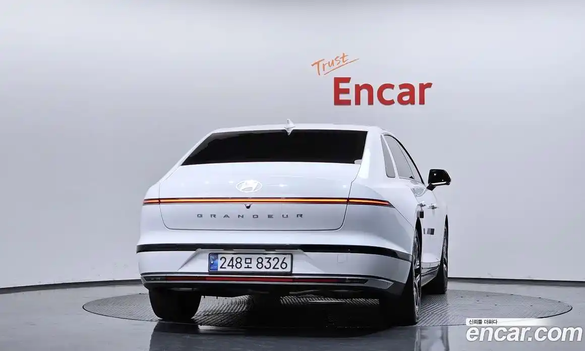 Hyundai Grandeur 2023 2.5 Автомат в Москве № 1154981, фото 4