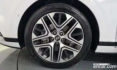 Hyundai Grandeur 2023 2.5 Автомат в Москве № 1154981, миниатюра 5