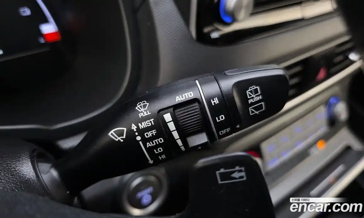 Hyundai Kona 2019 0.1 Автомат в Москве № 1155051, фото 16