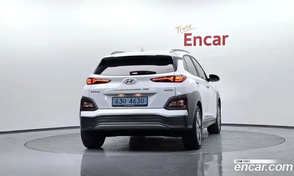 Hyundai Kona 2019 0.1 Автомат в Москве № 1155051, фото 3